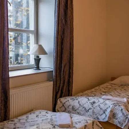 Pueha Vaimu Kuelalistemaja Gostinjska kuća Tallinn