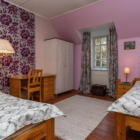 Pueha Vaimu Kuelalistemaja بيت ضيافة *