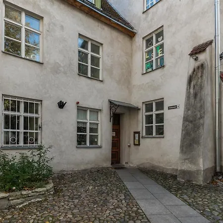 Pueha Vaimu Kuelalistemaja Gasthuis *